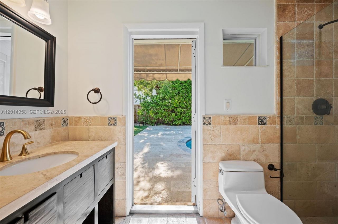 512 Warren Ln , Key Biscayne, FL 33149 Photo