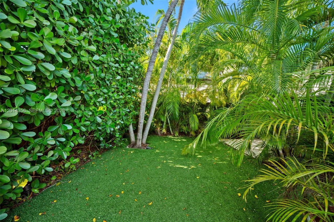 512 Warren Ln , Key Biscayne, FL 33149 Photo