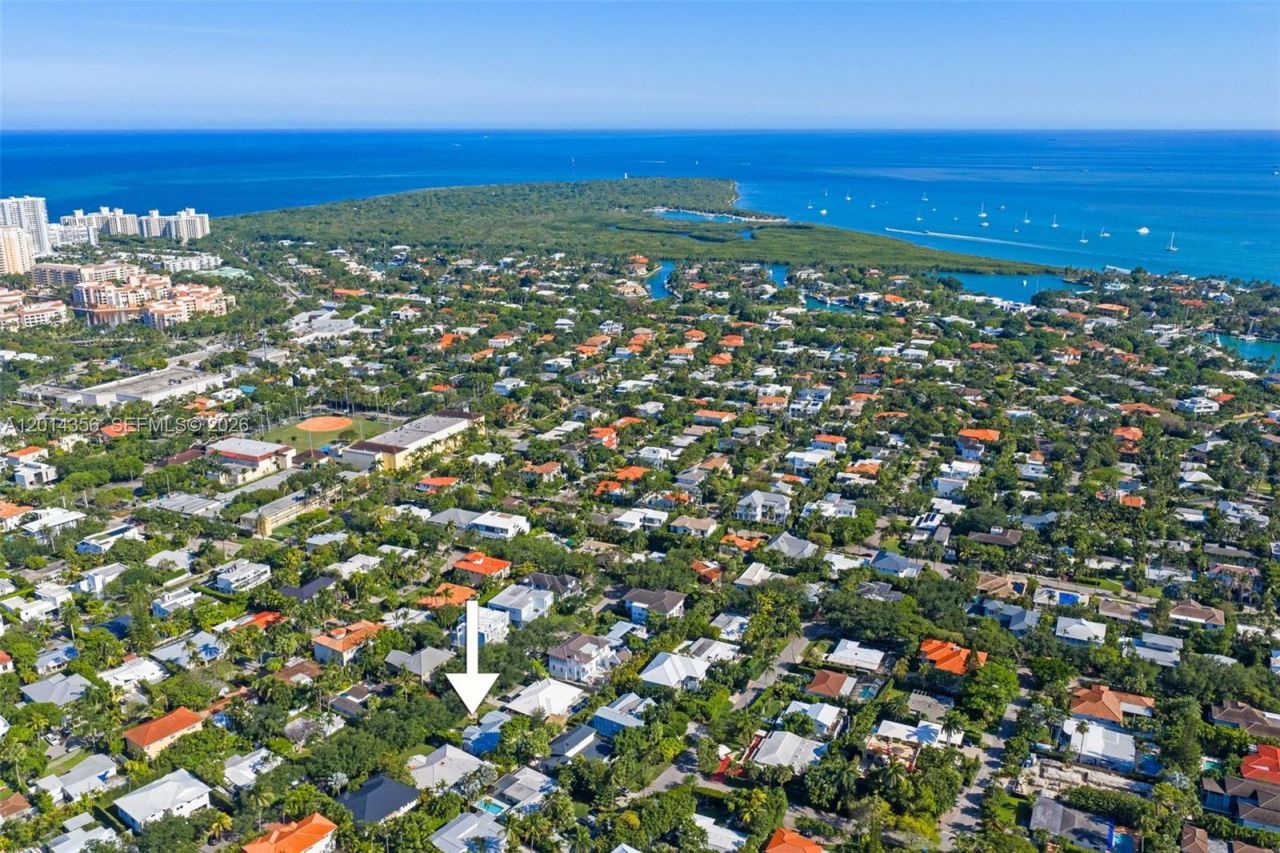 512 Warren Ln , Key Biscayne, FL 33149 Photo