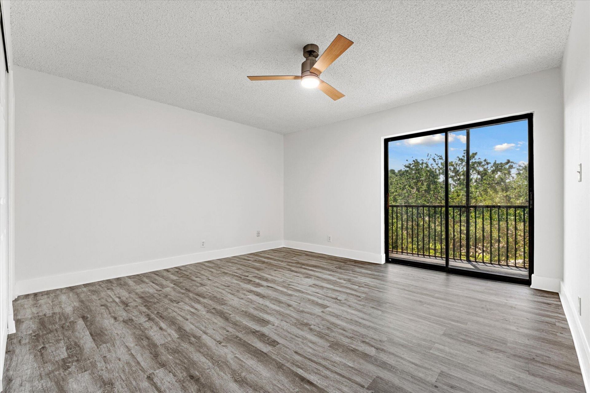 200 Jacaranda Country Club Drive Drive, Unit 3c, Plantation, FL 33324 Photo