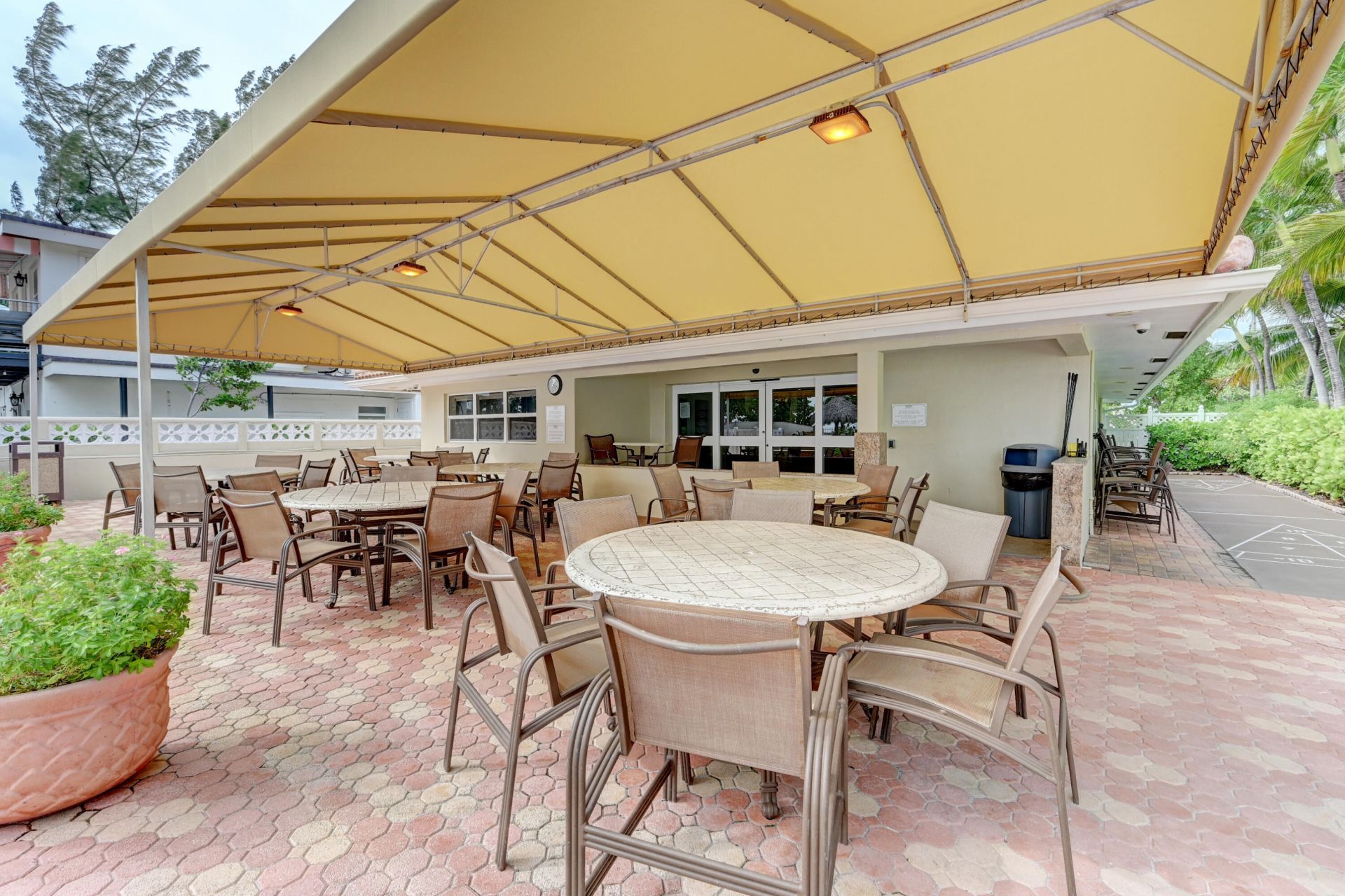 401 Briny Avenue, Unit 708, Pompano Beach, FL 33062 Photo