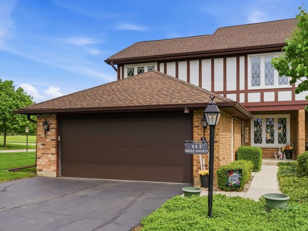 542 Cress Creek Court , Crystal Lake, IL 60014
