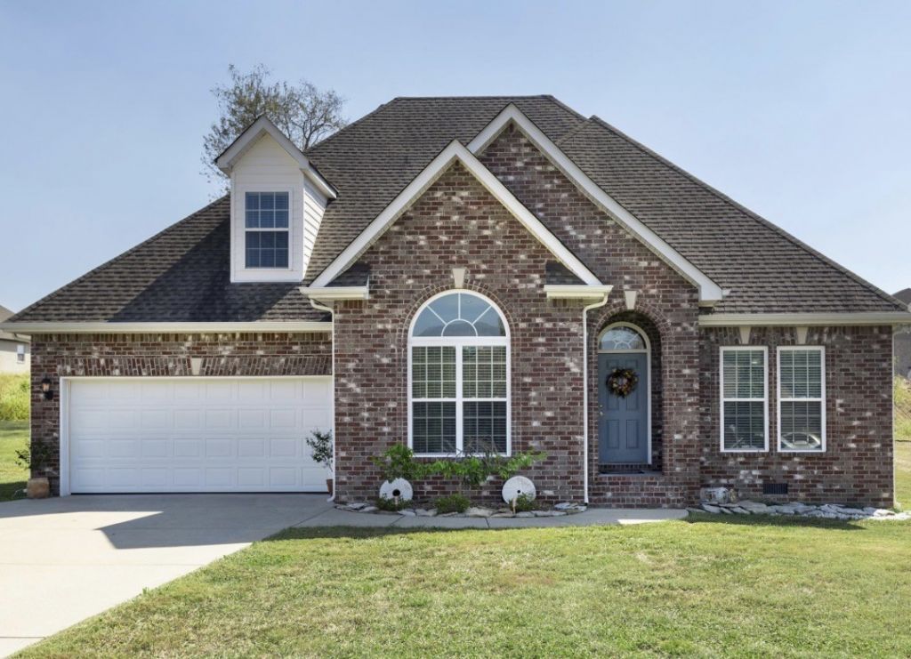 145 Auburn Hills Dr, Woodbury, TN 37190 Main Photo