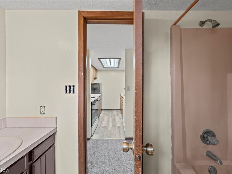515 Meredith Lane , Unit 2A, Cuyahoga Falls, OH 44223 Photo 12