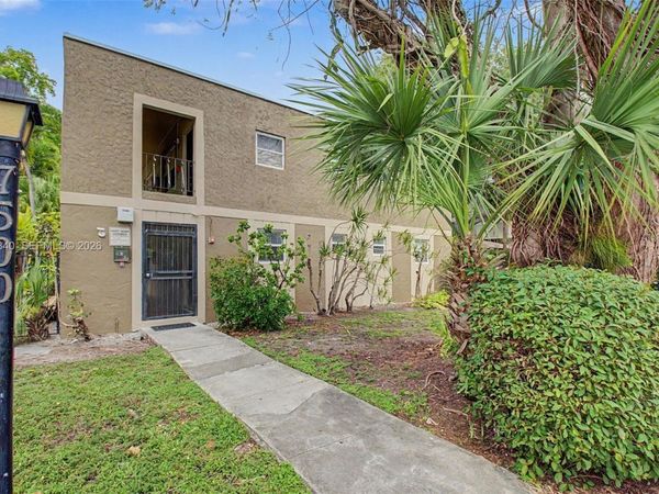 7500 SW 59th Pl , Unit 107, South Miami, FL 33143