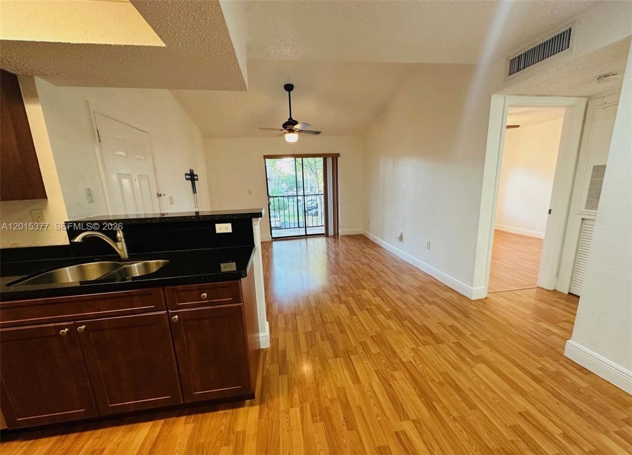 15680 SW 106th Ln , Unit 804, Miami, FL 33196 Photo