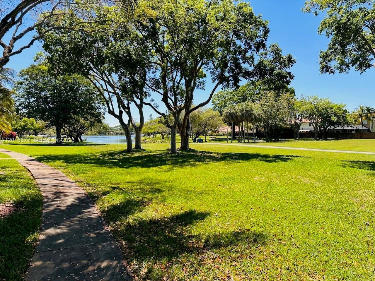 15680 SW 106th Ln , Unit 804, Miami, FL 33196 Photo