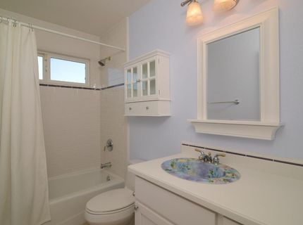 7110 Westmoreland Way, Sacramento, CA 95831 Photo