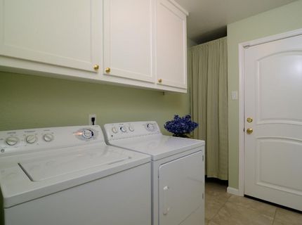 7110 Westmoreland Way, Sacramento, CA 95831 Photo