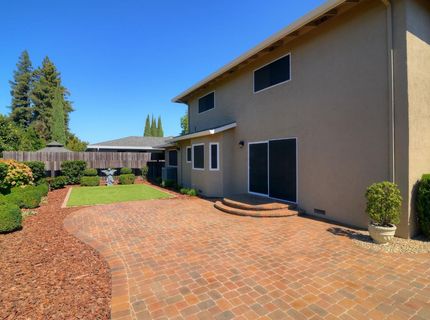 7110 Westmoreland Way, Sacramento, CA 95831 Photo