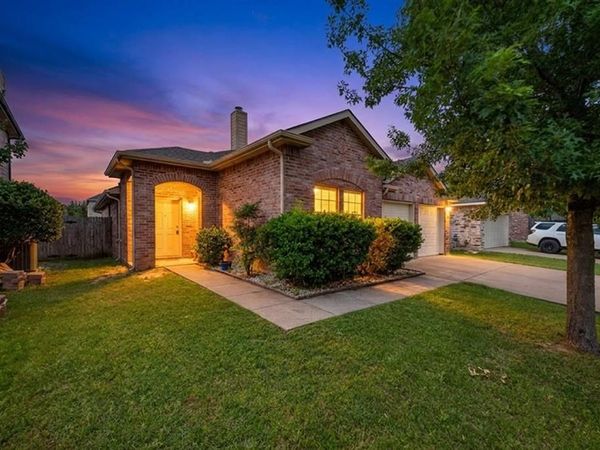 1628 Birdseye Road , Fort Worth, TX 76177