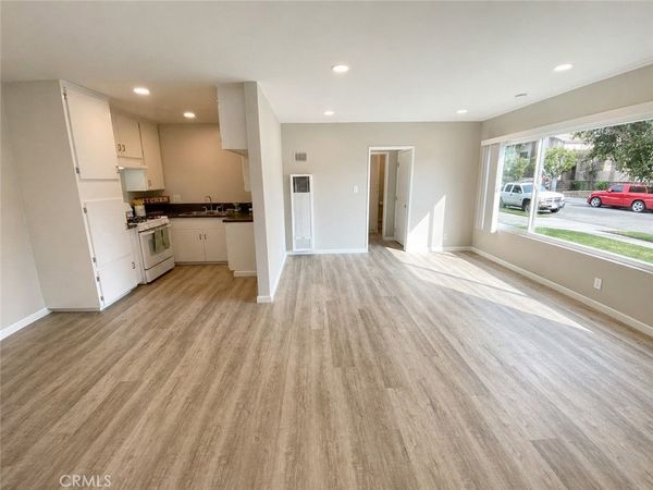 919 E Acacia Avenue, Unit E, Glendale, CA 91205