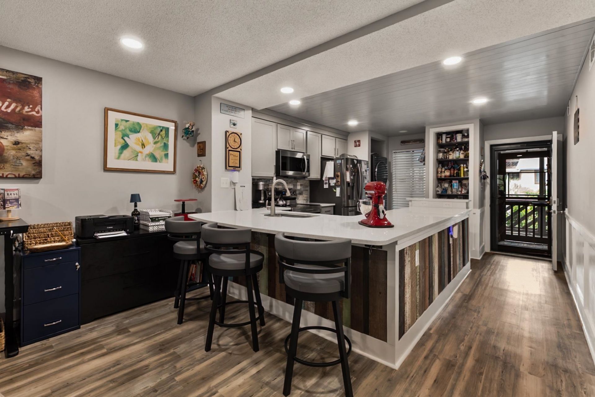 223 Maison Dr. Photo 4