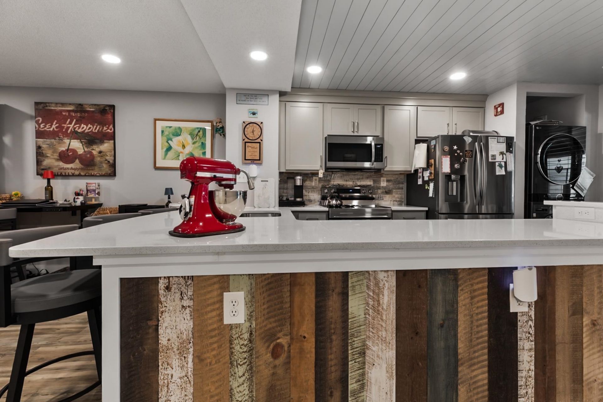 223 Maison Dr. Photo 5