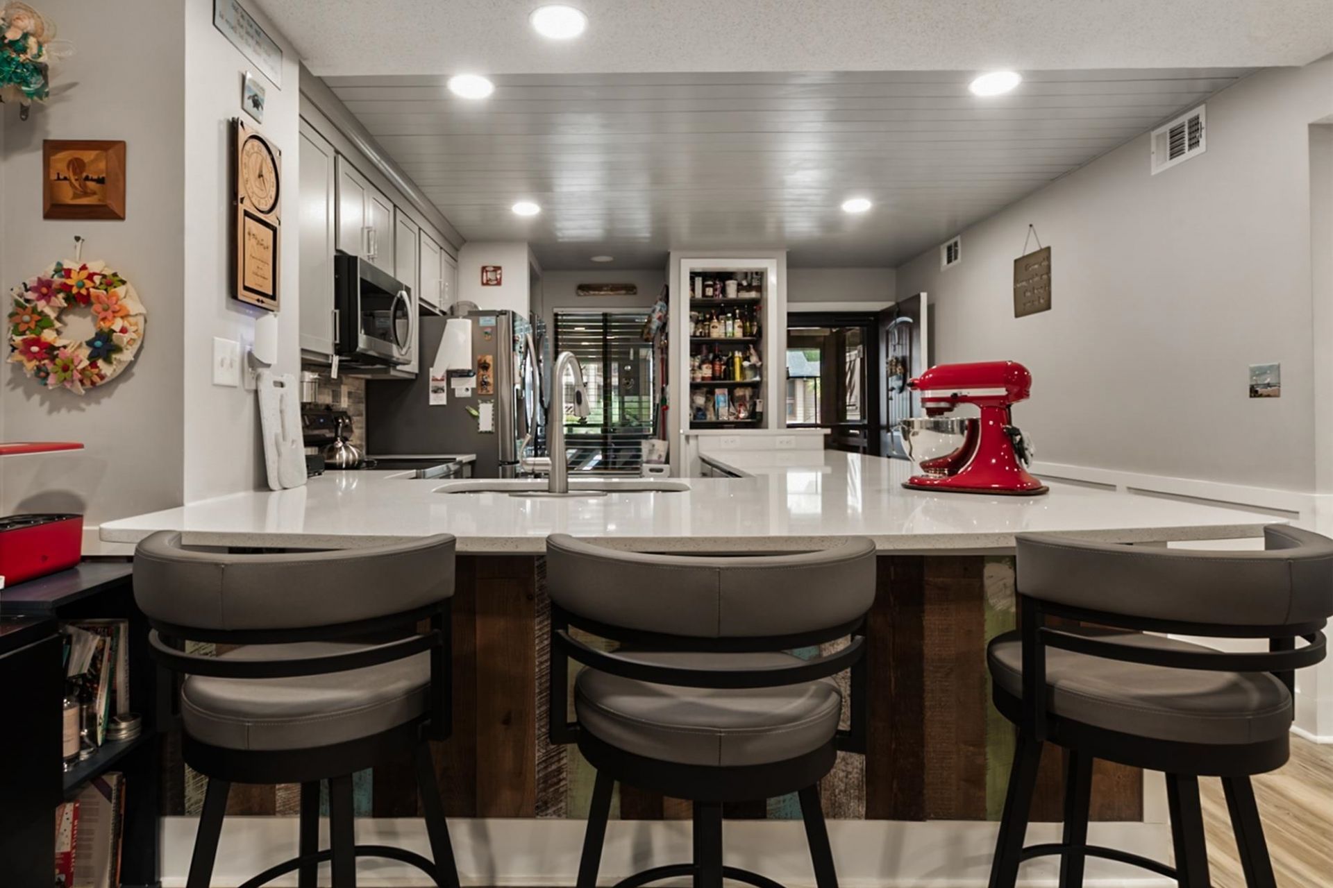 223 Maison Dr. Photo 8