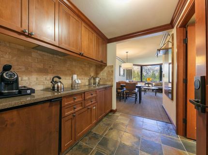 400 Resort Road, Olympic Valley, CA 96146 Photo