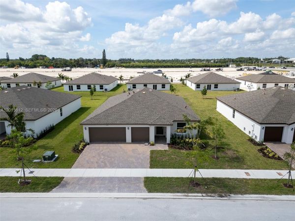 17564 SW 285th St, Homestead, FL 33030