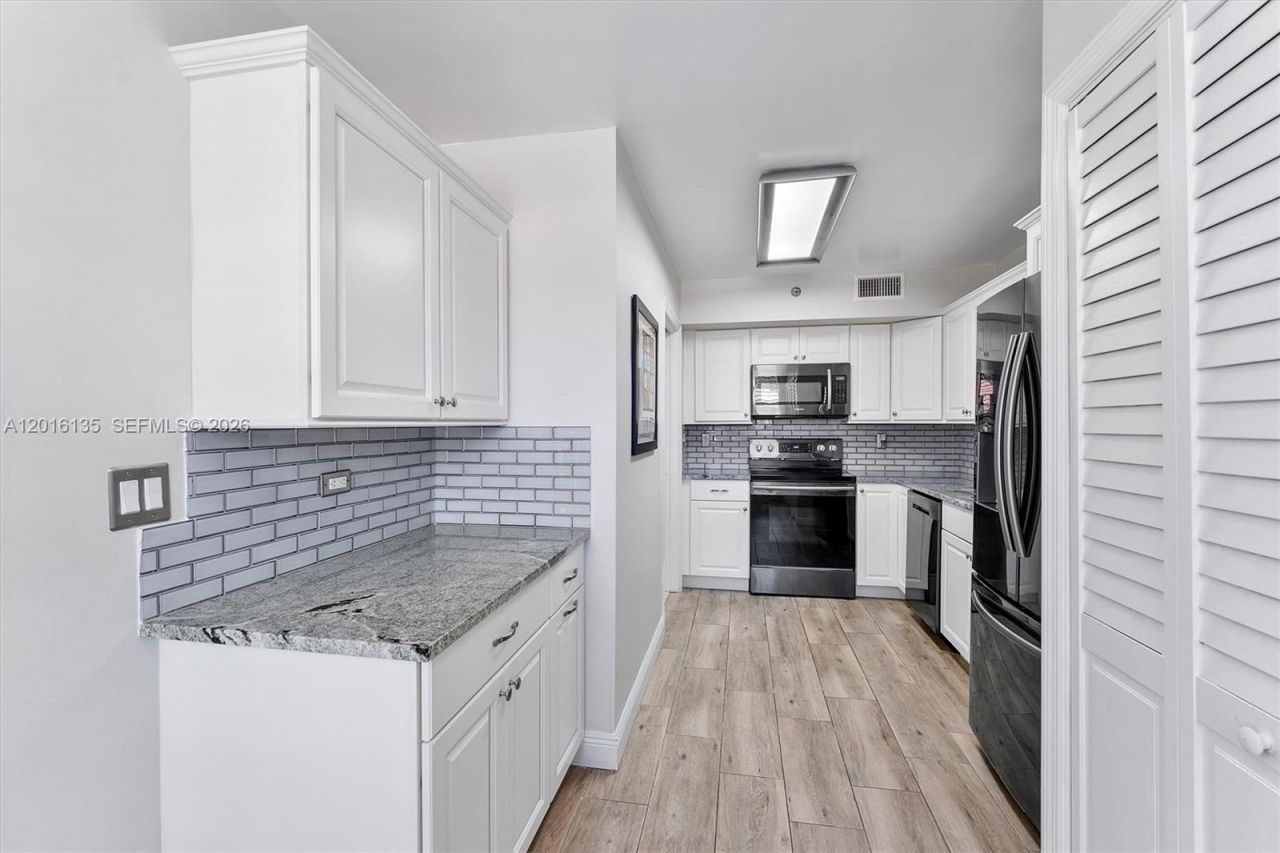 7225 Promenade Dr , Unit 102, Boca Raton, FL 33433 Photo