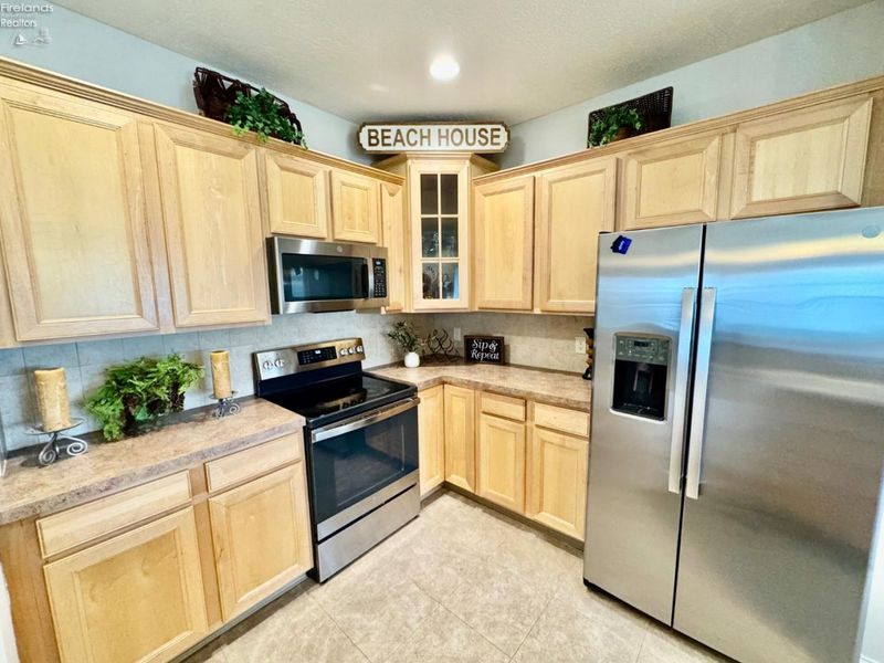 5228 E Blue Teal Drive, Port Clinton, OH 43452 Photo 9