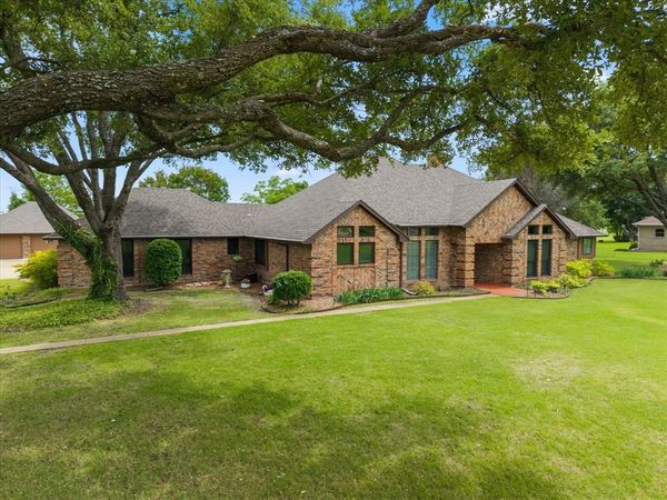 10612 Live Oak Drive , Forney, TX 75126