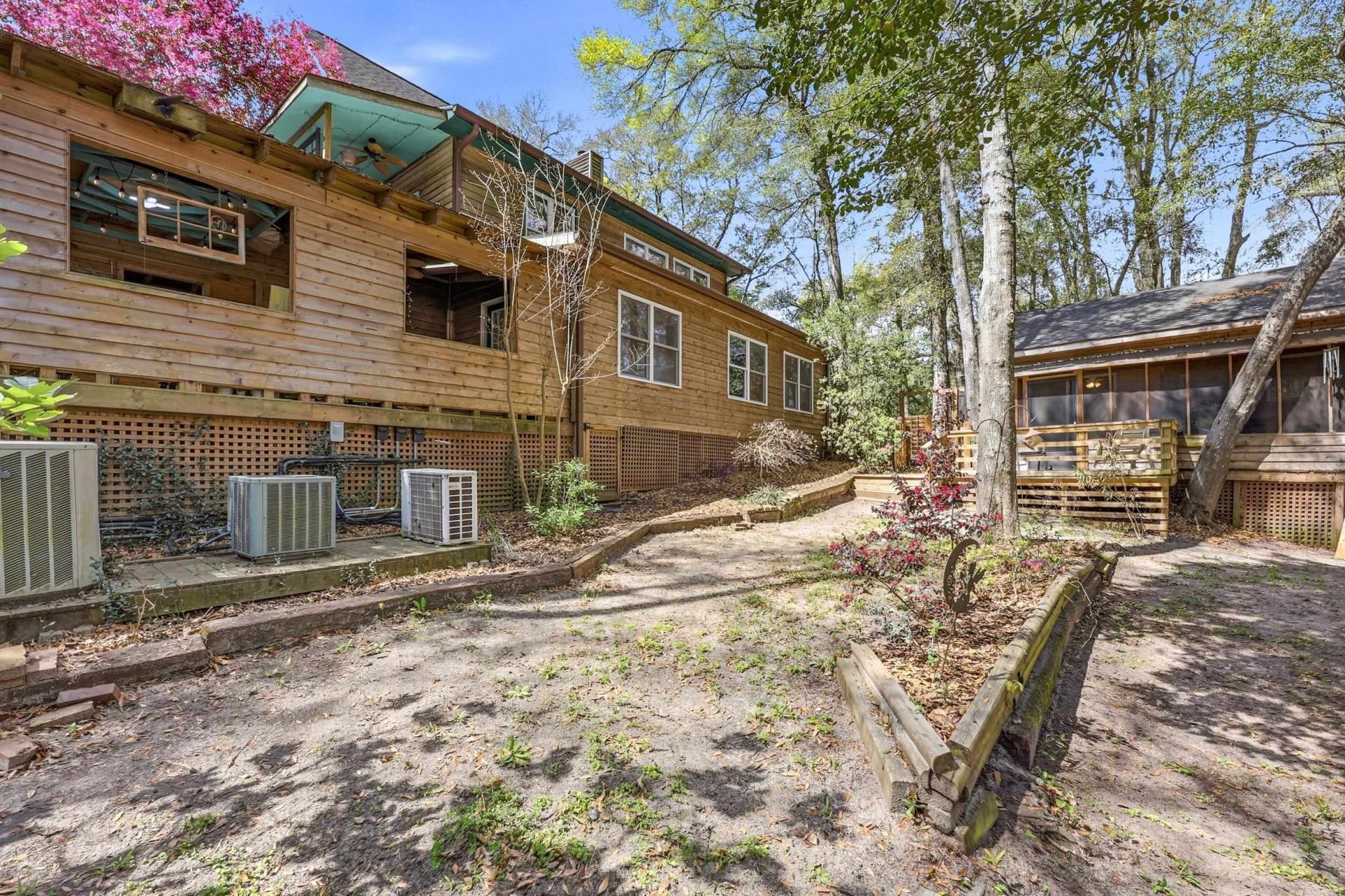 34 Clifton Dr.  Photo 4