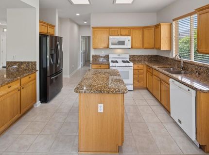836 Magnolia Ln, Lincoln, CA 95648 Photo