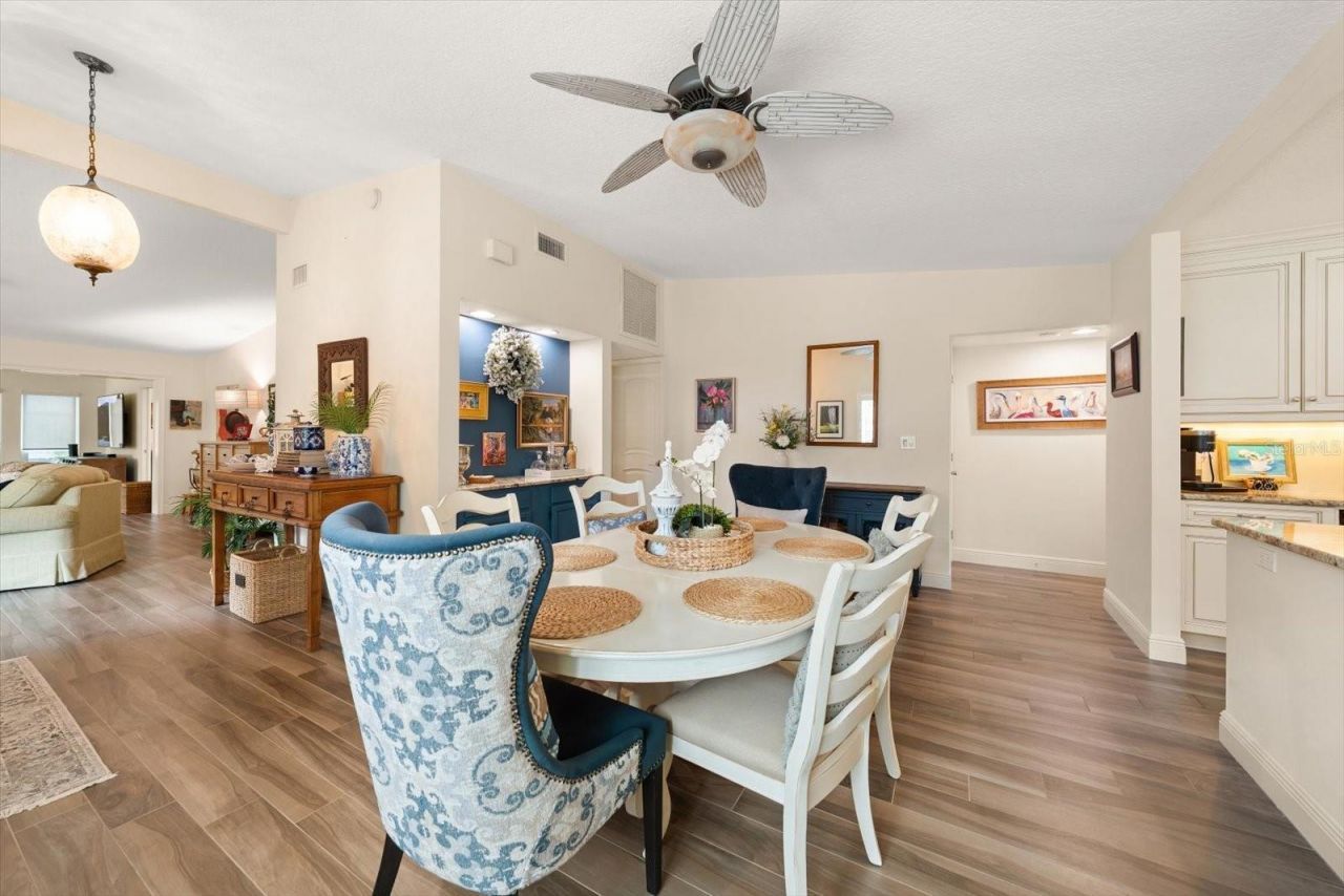 13300 Indian Rocks Road , Unit 201, Largo, FL 33774 Photo