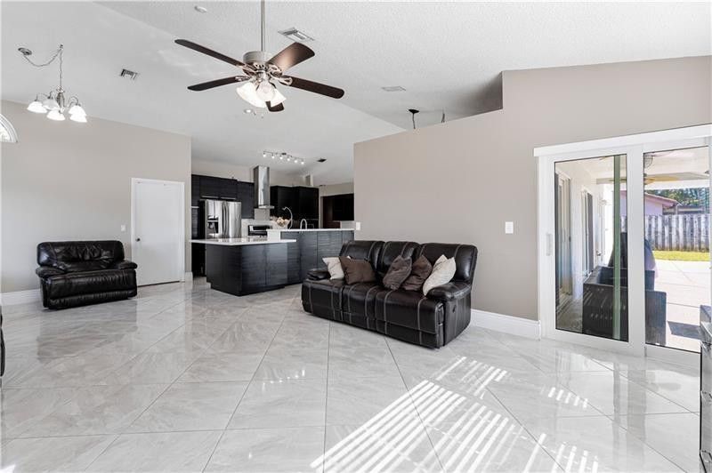 7200 SW 20th Street, Plantation, FL 33317 Photo