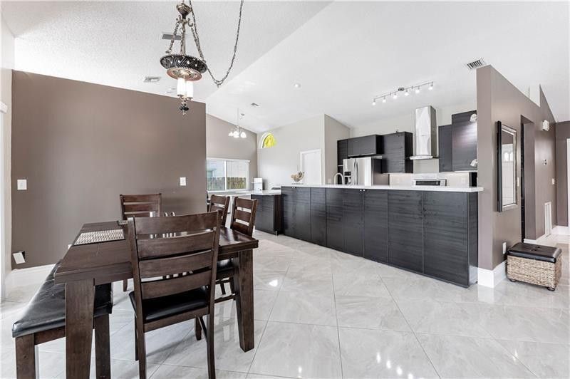 7200 SW 20th Street, Plantation, FL 33317 Photo