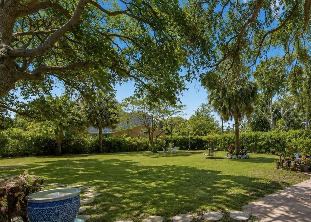 706 N Palmway B, Lake Worth Beach, FL 33460 Photo