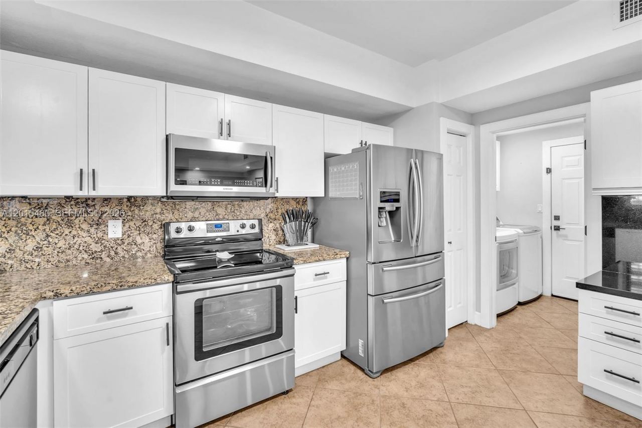 11115 W Okeechobee Rd , Unit 175, Hialeah Gardens, FL 33018 Photo