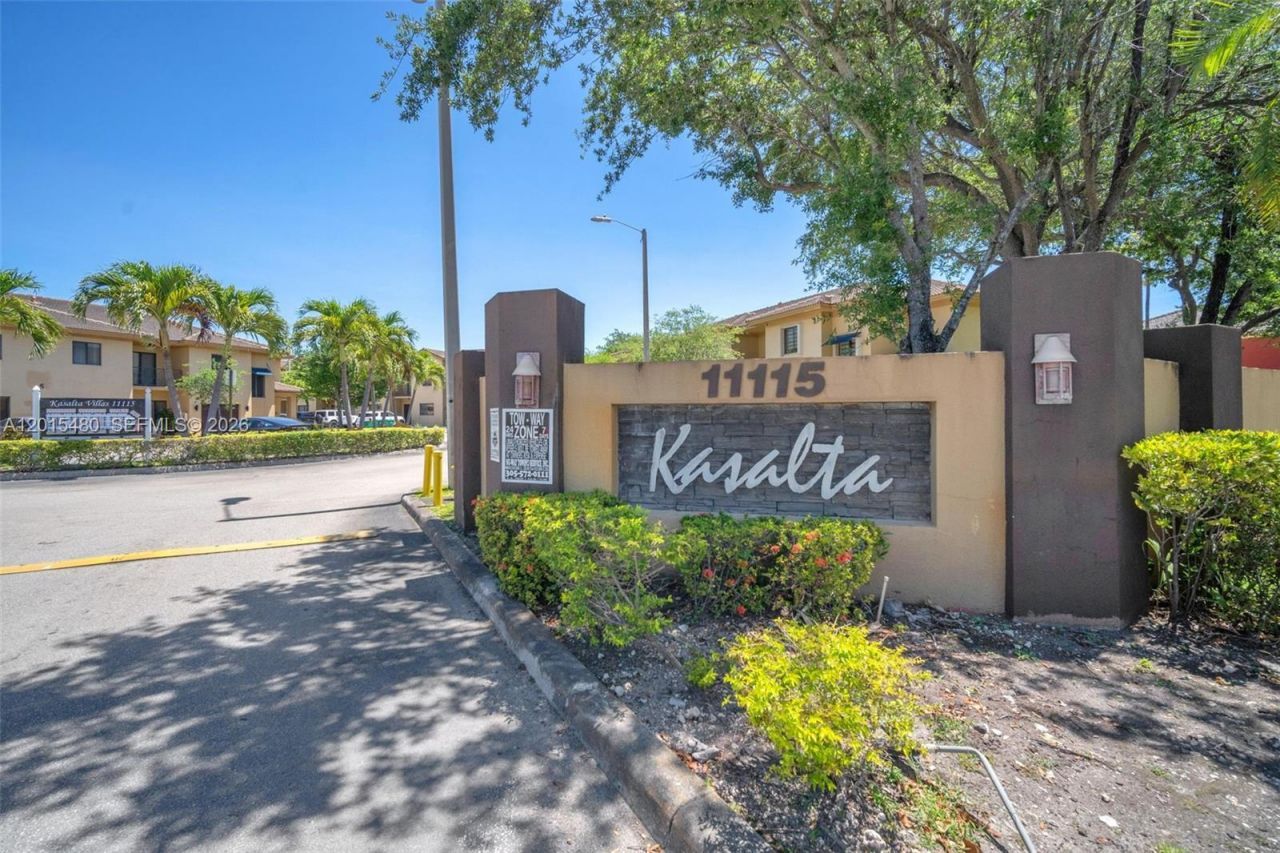 11115 W Okeechobee Rd , Unit 175, Hialeah Gardens, FL 33018 Photo