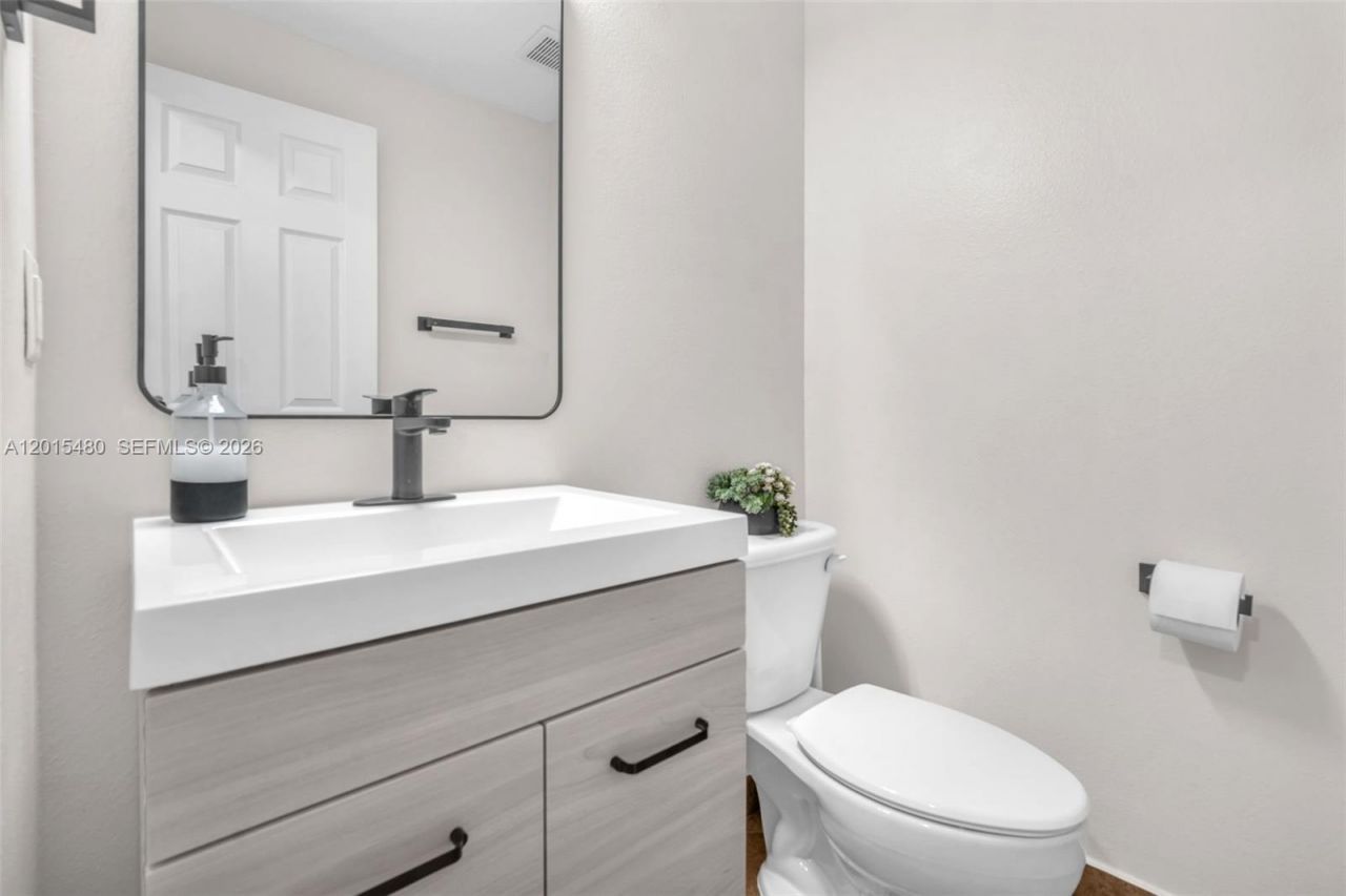 11115 W Okeechobee Rd , Unit 175, Hialeah Gardens, FL 33018 Photo