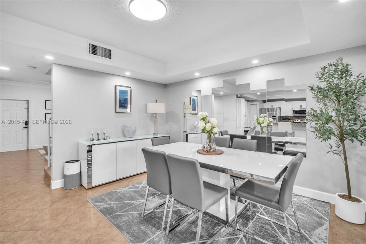 11115 W Okeechobee Rd , Unit 175, Hialeah Gardens, FL 33018 Photo
