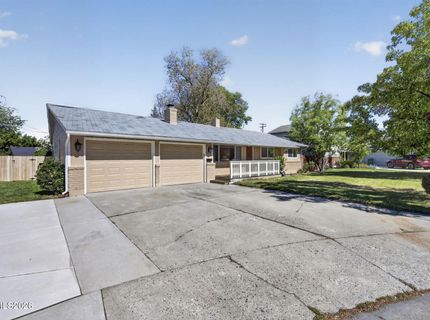 2220 Oreana Drive, Reno, NV 89509 Photo