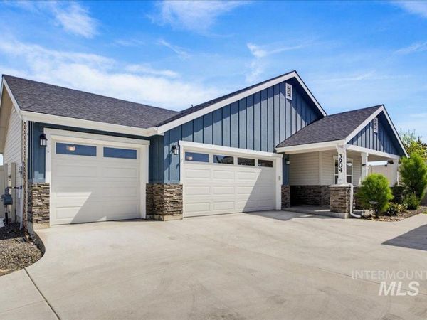 3904 E Berwick Dr, Nampa, ID 83687