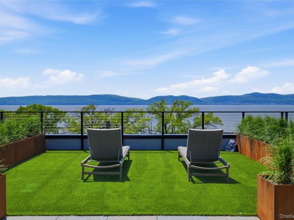 25 South Riverside Avenue, Unit 208, Croton-on-Hudson, NY 10520