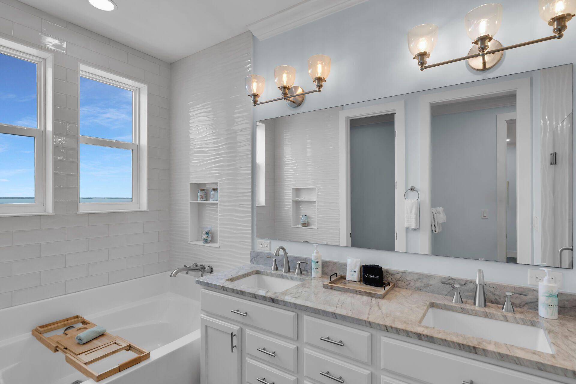 17387 E Dolphin Street, Sugarloaf, FL 33042 Photo