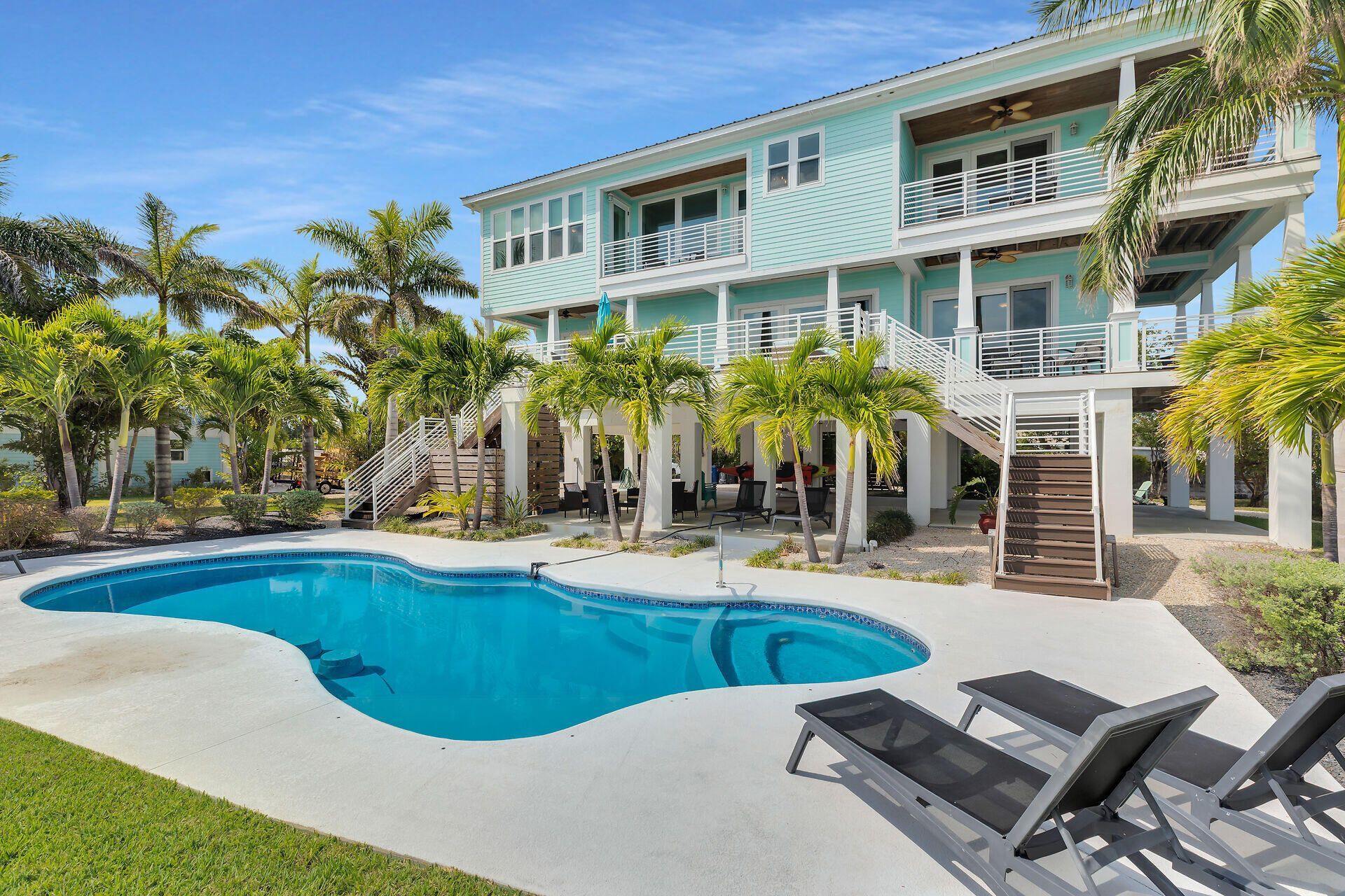 17387 E Dolphin Street, Sugarloaf, FL 33042 Photo
