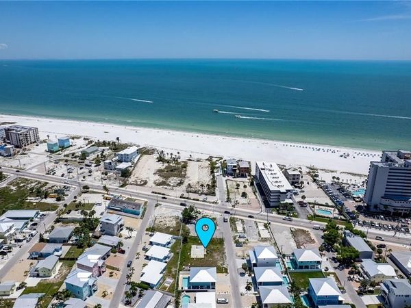 126 Delmar AVE , FORT MYERS BEACH, FL 33931