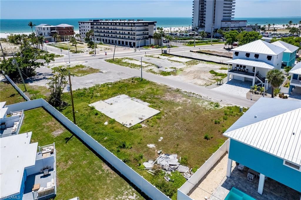 126 Delmar Ave, Fort Myers Beach, FL 33931 Photo