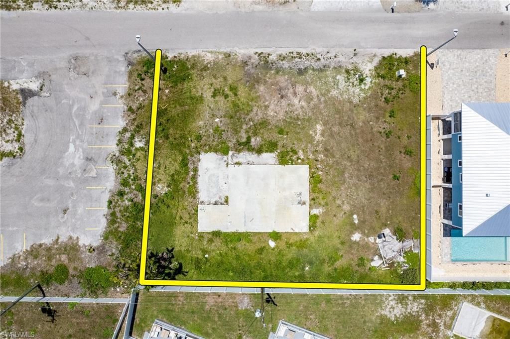 126 Delmar Ave, Fort Myers Beach, FL 33931 Photo