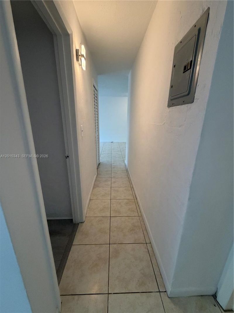 7430 SW 59th Ct, Unit B9, South Miami, FL 33143 Photo