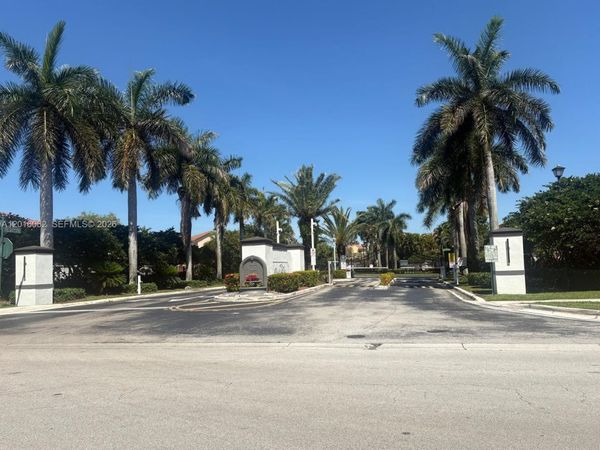 2120 NE 37th Rd, Unit 1, Homestead, FL 33033
