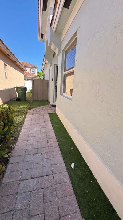 2120 NE 37th Rd , Unit 1, Homestead, FL 33033 Photo