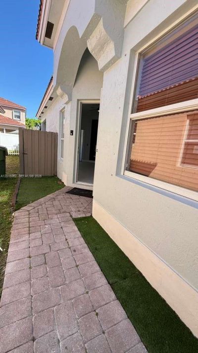 2120 NE 37th Rd , Unit 1, Homestead, FL 33033 Photo