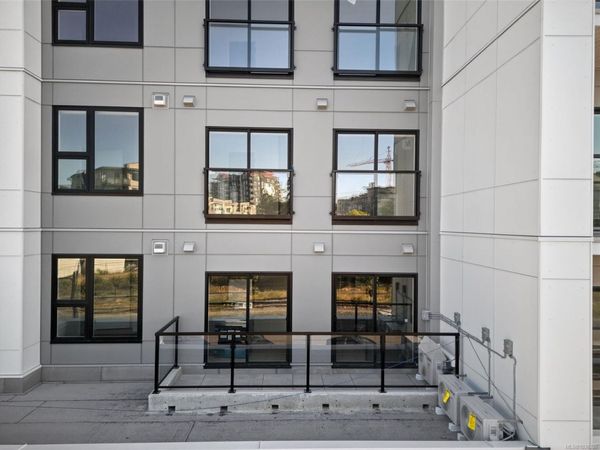 777 Station Ave, Unit #204, Langford, BC V9B 2S1