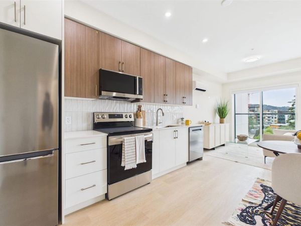 777 Station Ave, Unit #204, Langford, BC V9B 7K5
