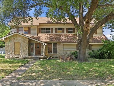 1743 Indian Summer Trail , Dallas, TX 75241