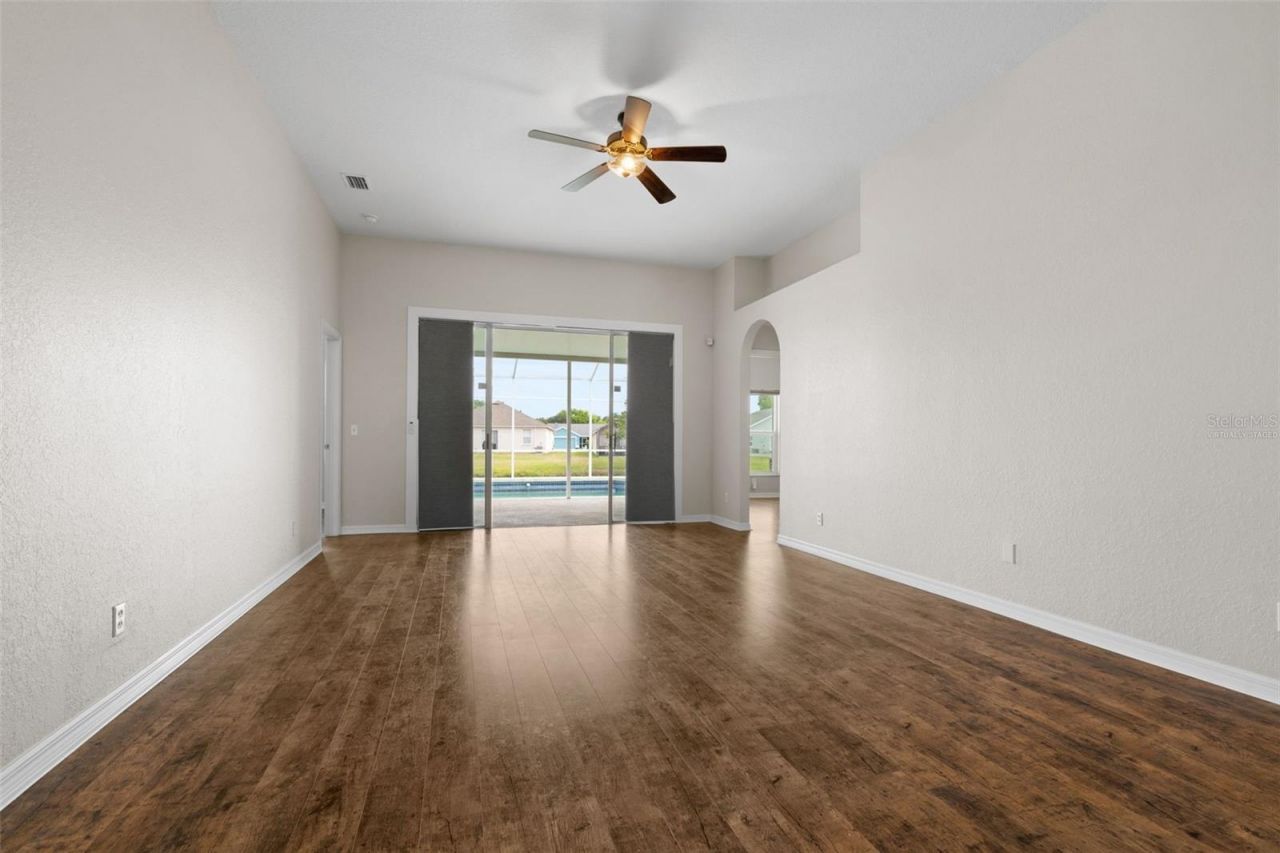 1247 Vinetree Drive, Brandon, FL 33510 Photo